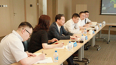 热消息丨深圳家协侯克鹏主席一行到访不朽情缘之家总部